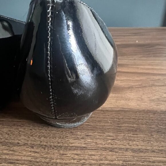 Vintage Black Patent Leather Ruffle Toe Flats - Picture 8 of 13